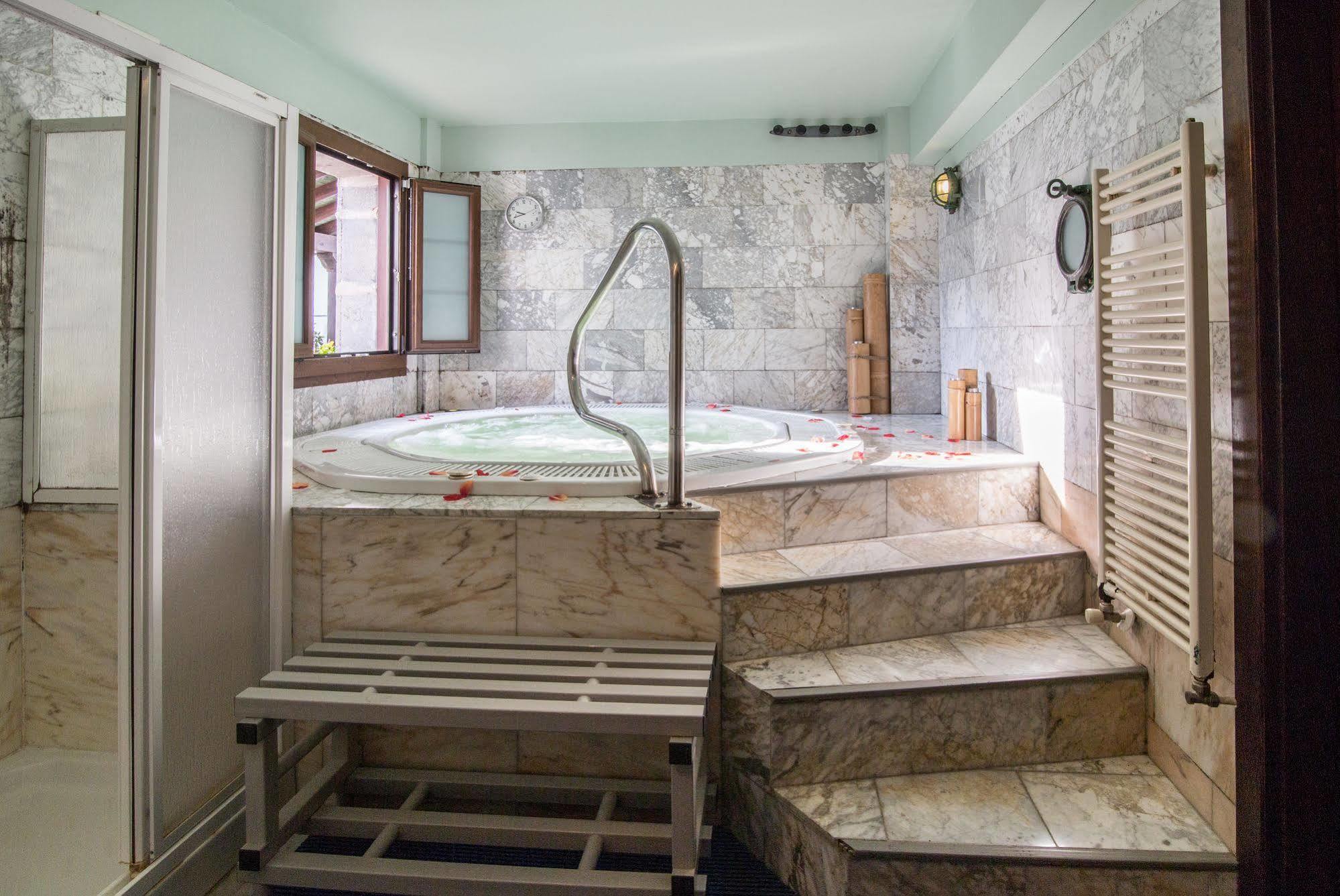 Hotel Spa Atxaspi เลเซกา ภายนอก รูปภาพ